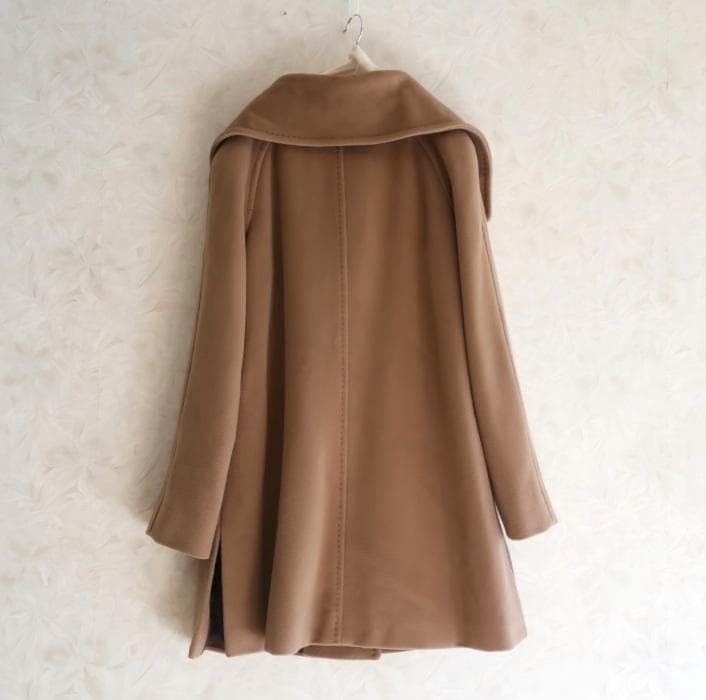 マックスマーラ ヴァージンウール コート女優襟 42 新品同様