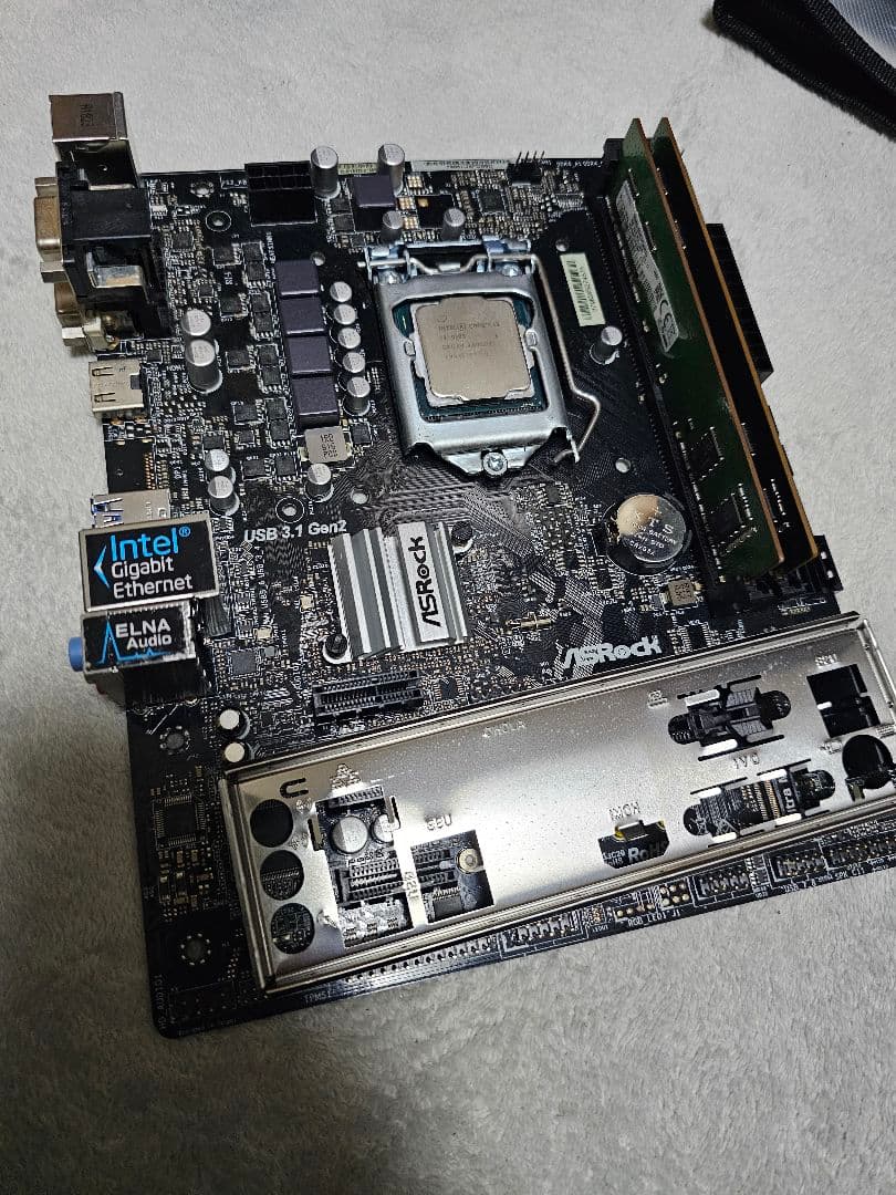 B360 i3 9100 DDR4 4GB ×2 計 8GB