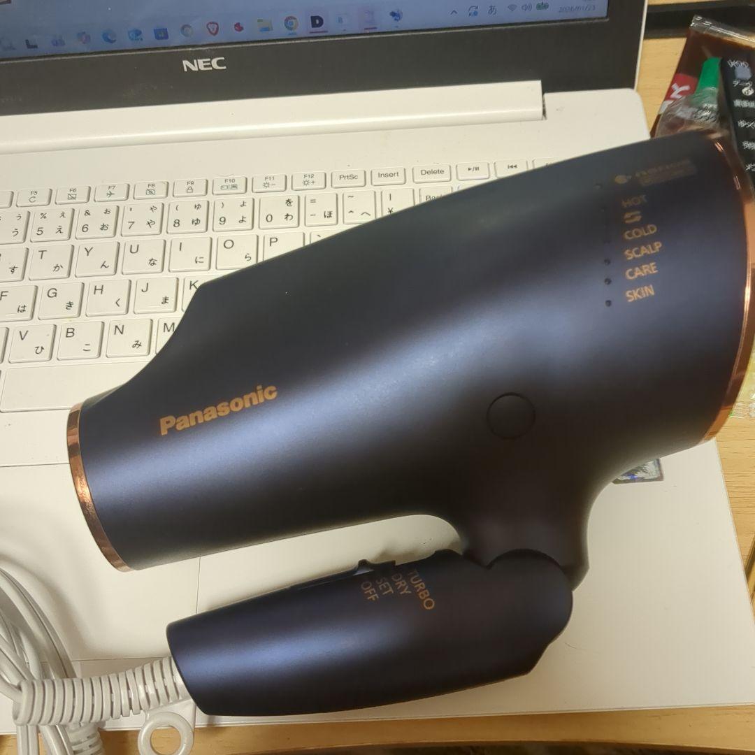 Panasonic ヘアドライヤー ナノケア 21年製 EH-CNA0E-A