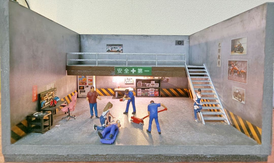 1/64 ジオラマ修理工場、ジオラマ風景、フィギュア付きLED照明
