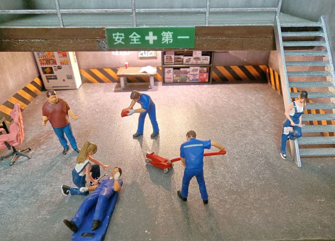 1/64 ジオラマ修理工場、ジオラマ風景、フィギュア付きLED照明