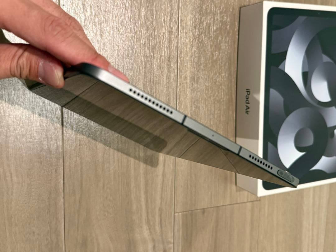 iPad Air 第5世代 256GB Wi-Fi + Cellularモデル