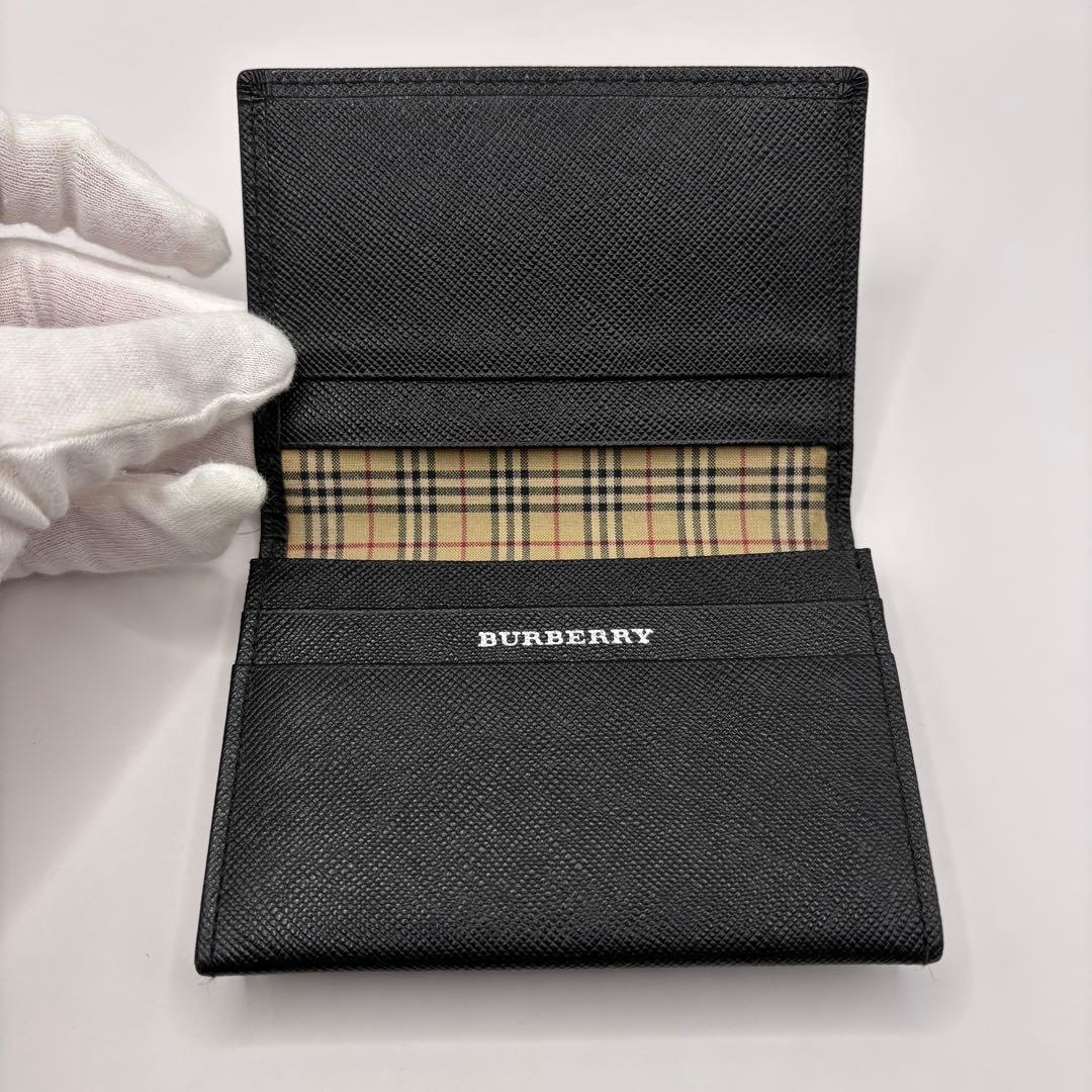 【美品】BURBERRY　名刺入れ　カードケース　ブラック　型押し　ノバチェック