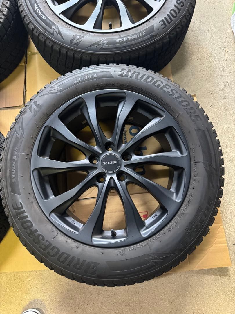 わー①ハリアー 80系BLIZZAK DM-V3 225/60R18