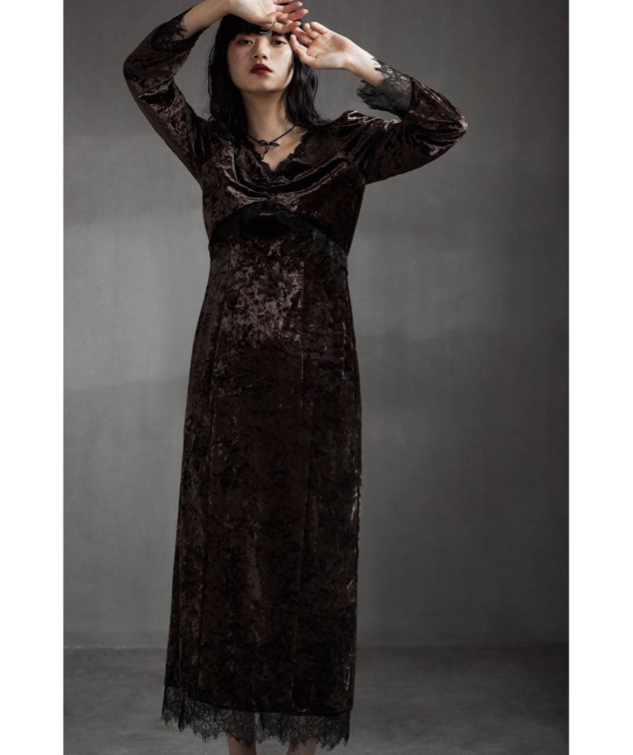 etoll. クラッシュベロアランジェリー風ドレス N...さん専用