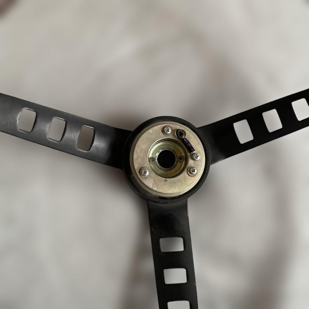 ダークブラウン ステアリングホイール 3本スポークフェアレディZで使用しました