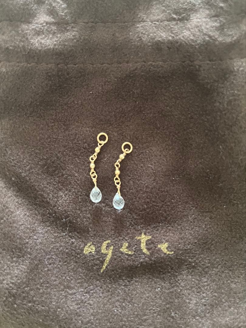 agete ドロップ型チャーム　アガット　K10 ピアス　イヤリング