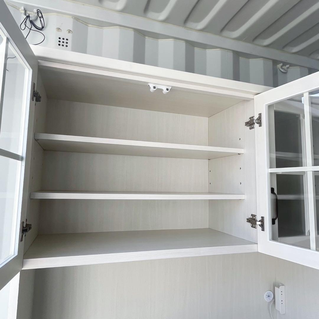 取付無料！ニトリ ミランダ アンティーク調アイボリーキッチンボード 食器棚✨