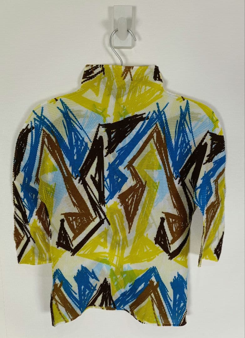 MiyuISSEYMIYAKE me 総柄トップス【Fサイズ】