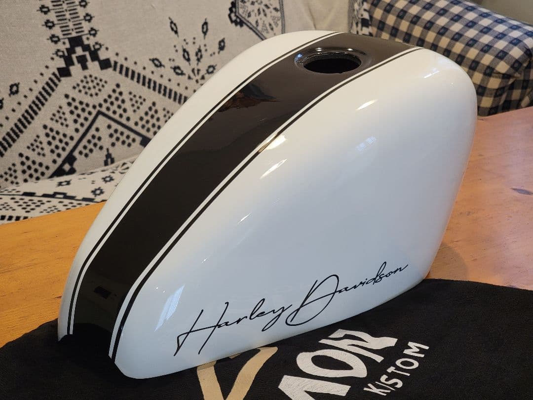 サイモンカスタム タンクカバー　ハーレースポーツスター XL1200Xなど