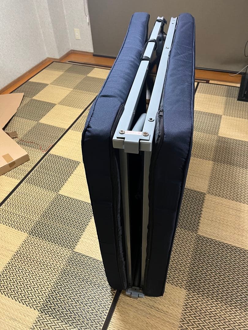 【新品未使用】折りたたみリクライニングベット　シングル