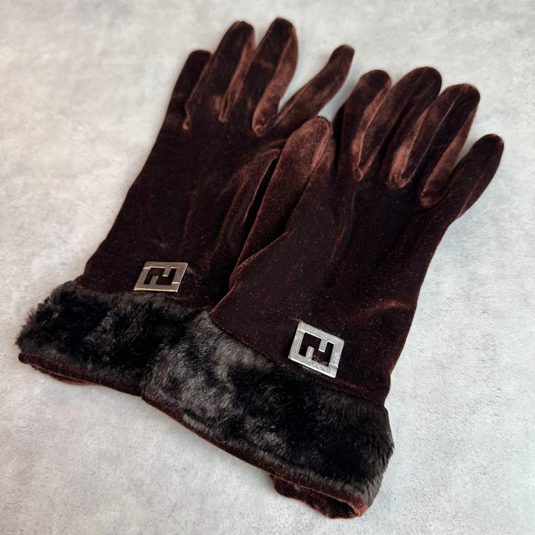 FENDI ズッカ金具　ベロア手袋　バーガンディ