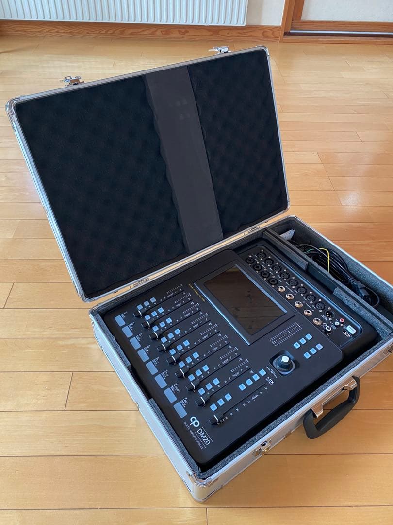 DM20 ケース付き　さらに値下げしました。