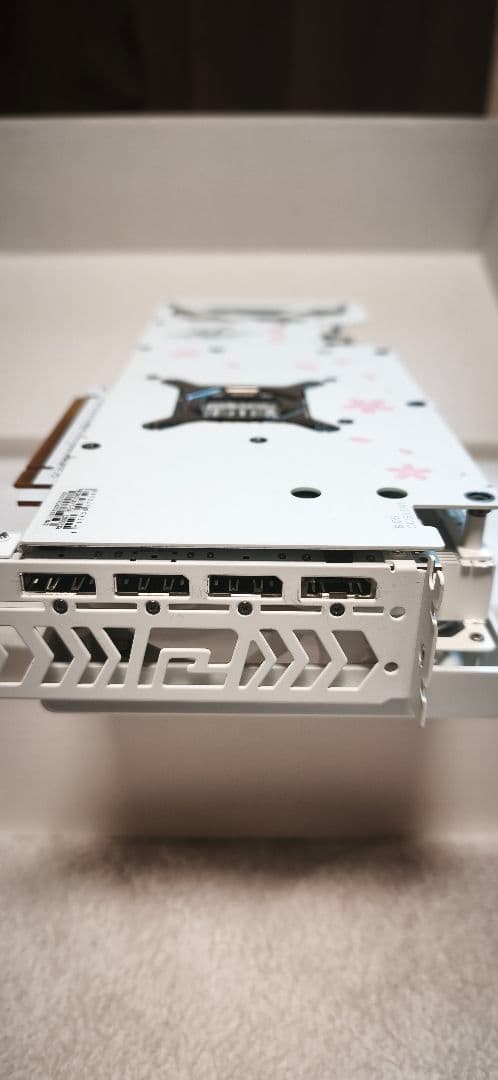 【中古品、おまけ付】powercolerRX7800XT SAKURA