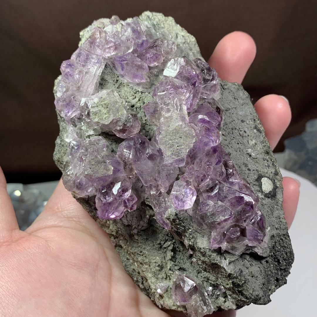 マハラシュトラ産☆アメジストクラスター掛けるフローライトハリネズミさん