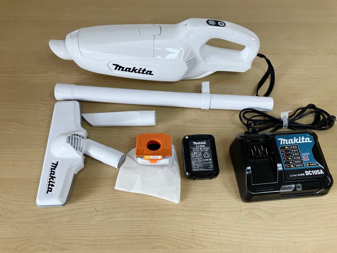 【稼働品】マキタ 充電式クリーナー CL107FD 充電器 バッテリー付き掃除機