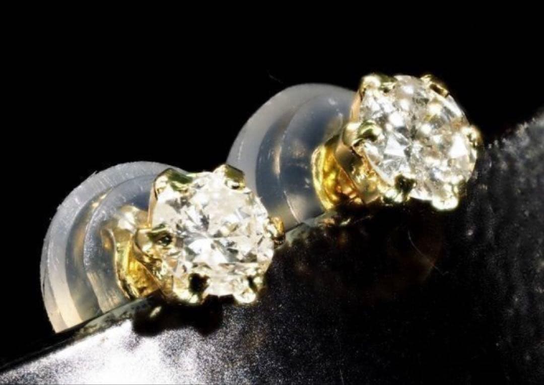 激安！価格高騰! 18金製 K18 ダイヤモンド ピアス 早い者勝ち！