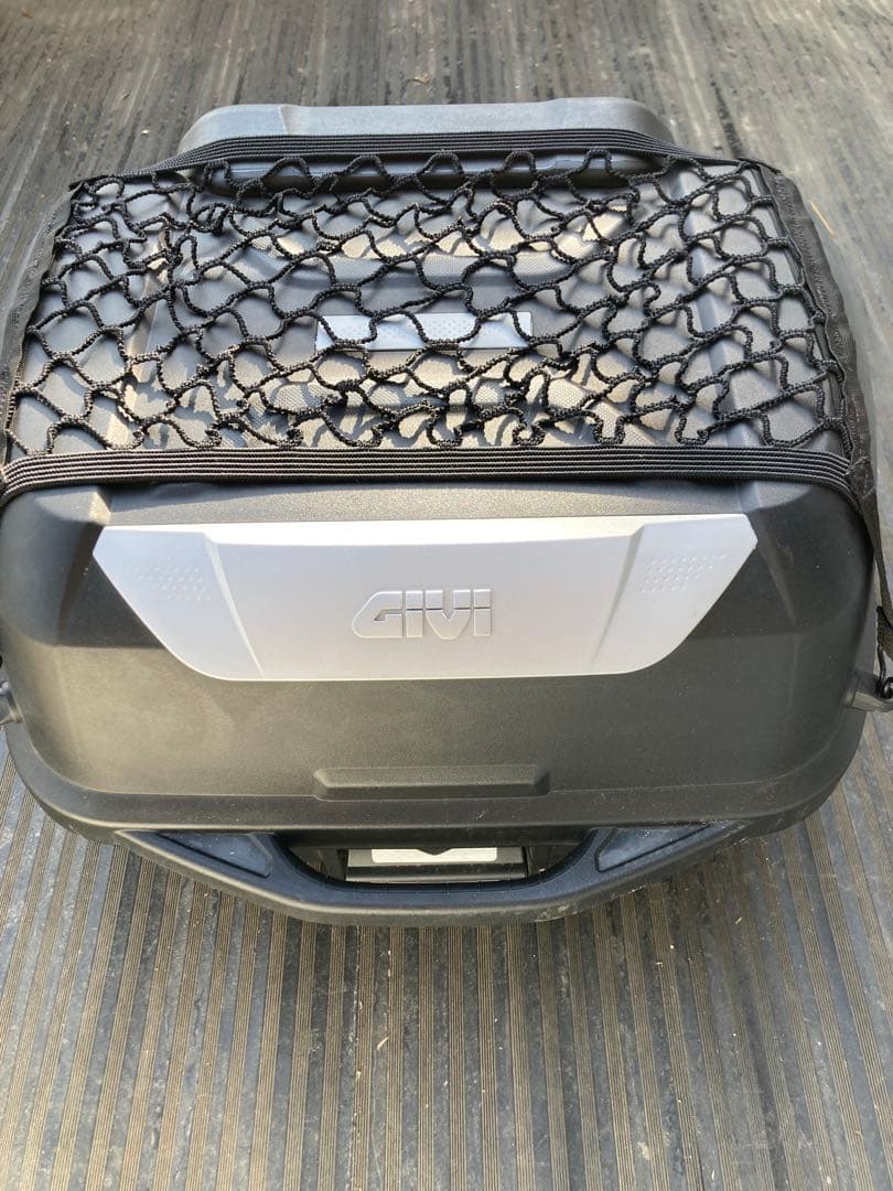 givi トップボックス(リアボックス)43Lモノロック E43NTLD-ADV