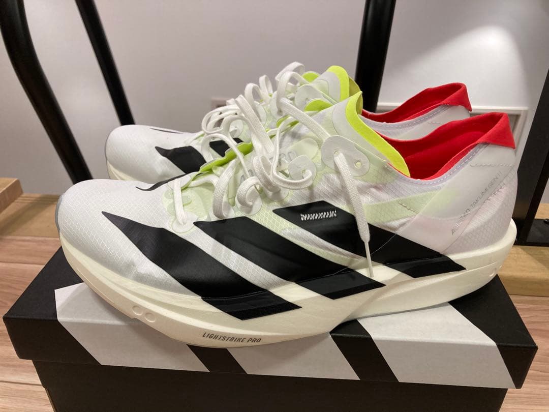 アディゼロ タクミセン11 27.0