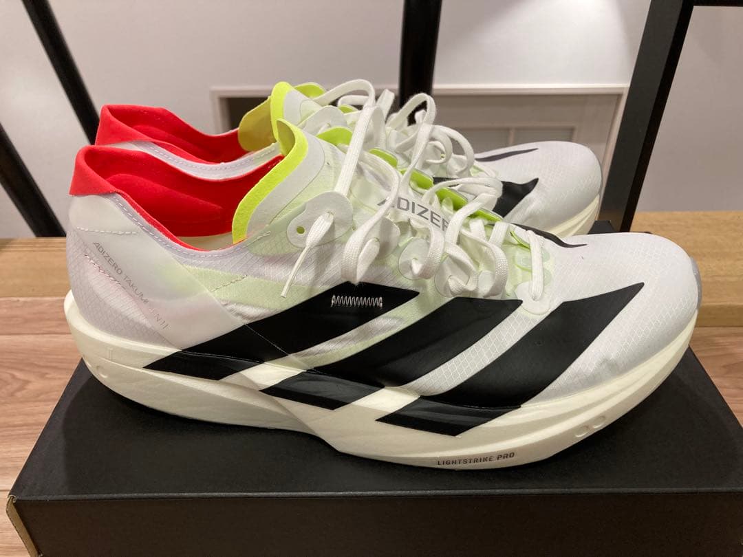 アディゼロ タクミセン11 27.0