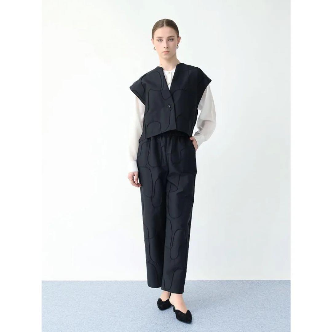 【新品】Aga ジオメトリックラインパンツ （ブラック）定価22000円