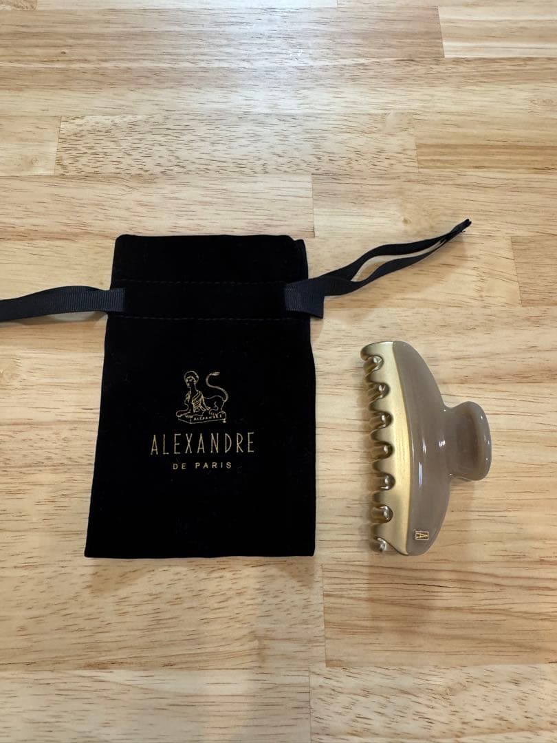 ALEXANDRE DE PARIS ヘアクリップ ベージュ　Mサイズ