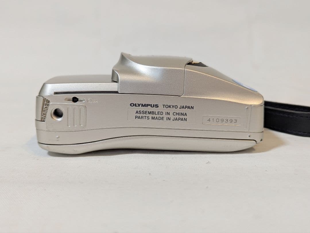 OLYMPUS コンパクトフィルムカメラ μ[mju] ZOOM 105