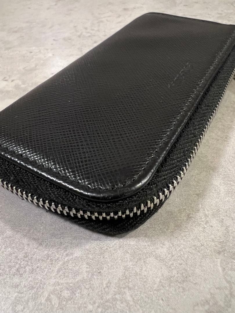 PRADA　L字ファスナーつきケース　キーケース