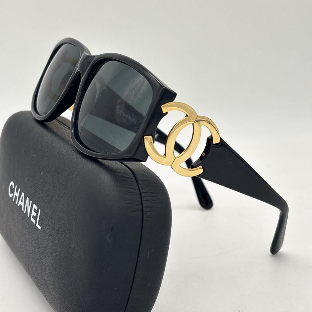 いくさと様　CHANEL sunglasses 芸能人着用 BLACK