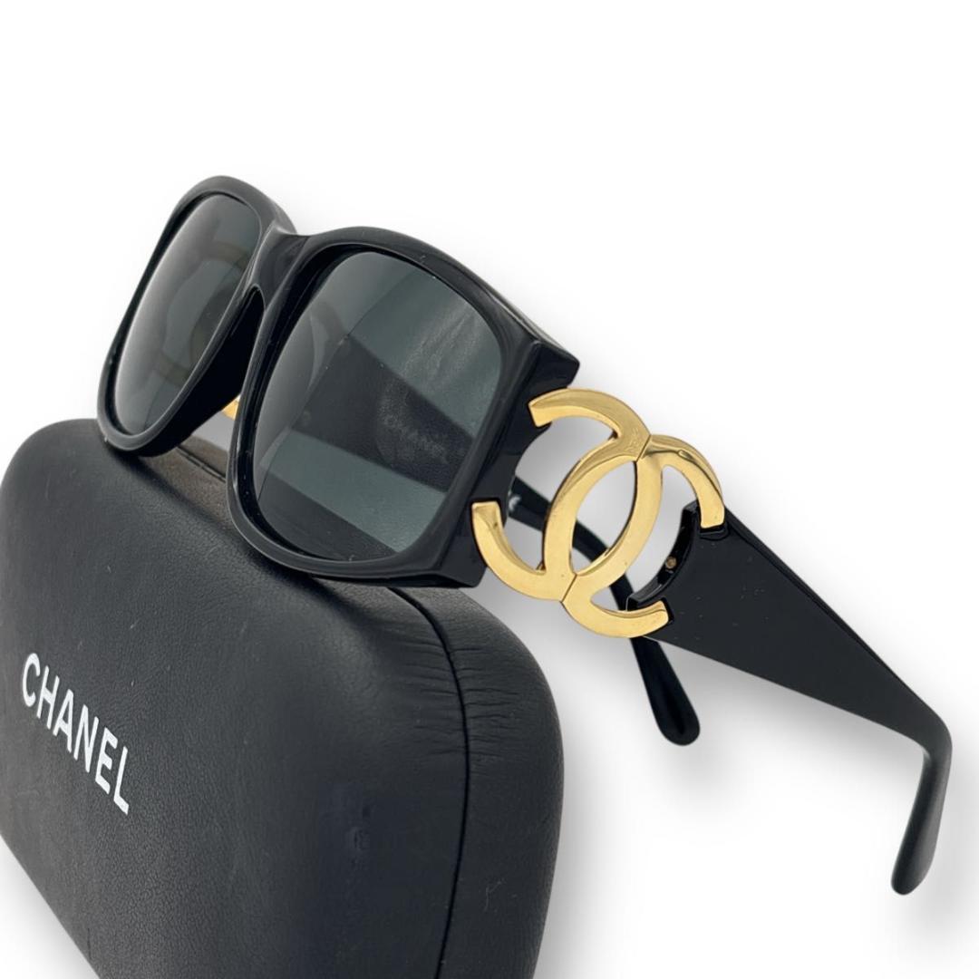いくさと様　CHANEL sunglasses 芸能人着用 BLACK