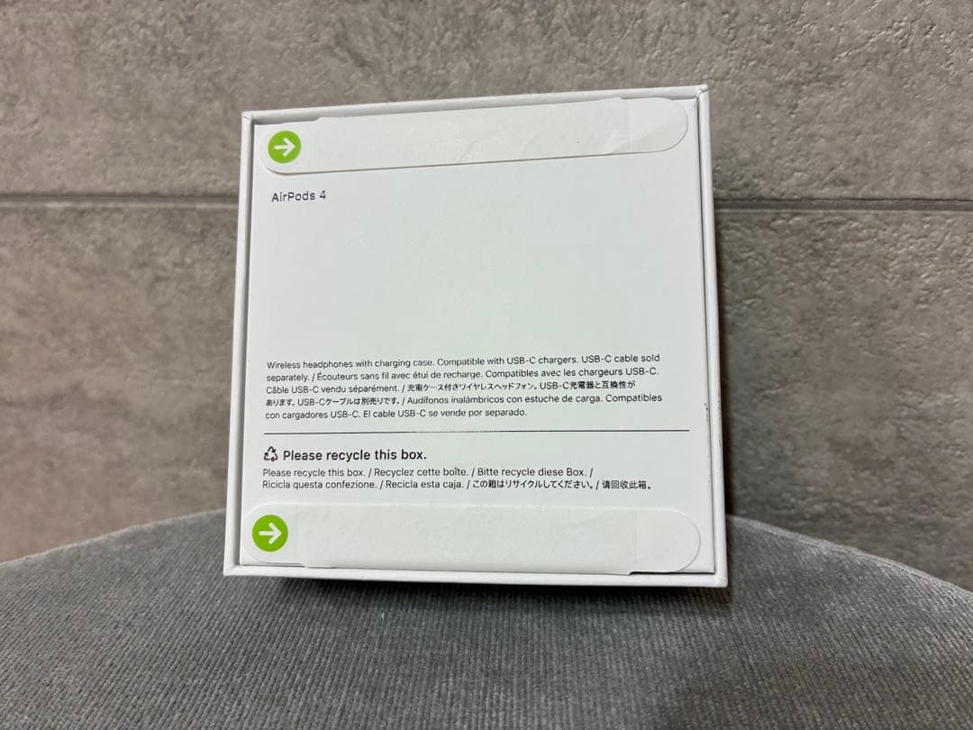 Apple AirPods 4 本体 ノイキャン非搭載 MXP63J/A