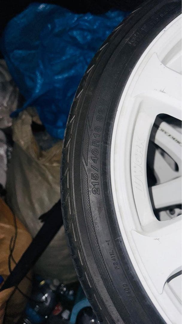 ワーク　エモーション　XT7 215/40/R18 89