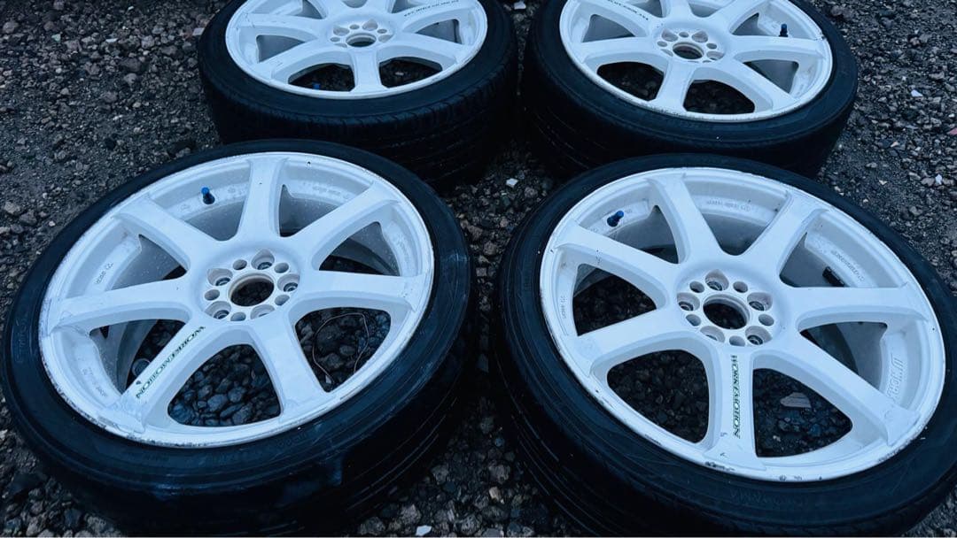 ワーク　エモーション　XT7 215/40/R18 89