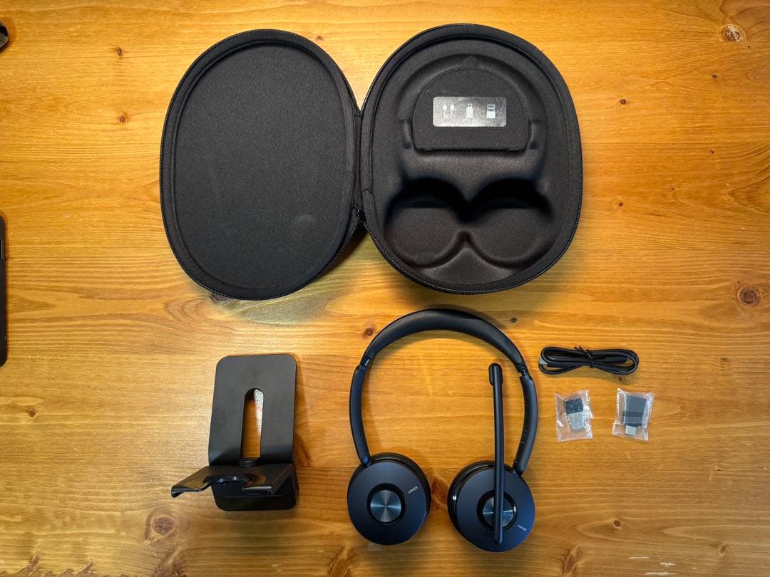 Anker PowerConf H700（ワイヤレスヘッドセット)