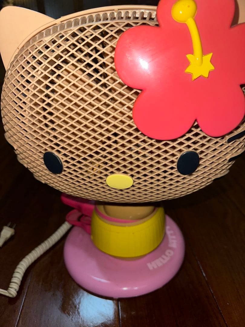 ハローキティ 扇風機 家庭用　日焼けキティ