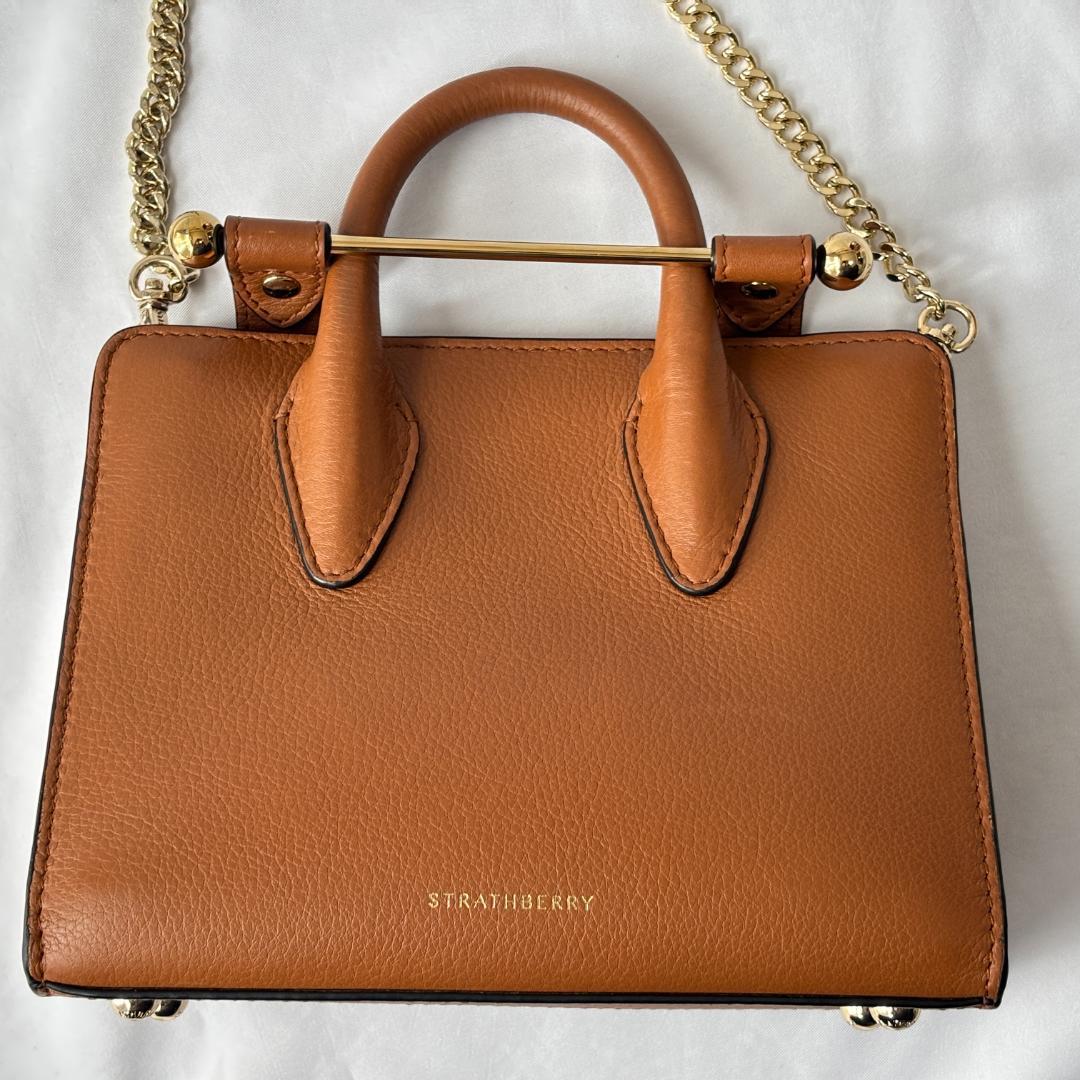 美品 ストラスベリー チェーンショルダーバッグ レザー ブラウン