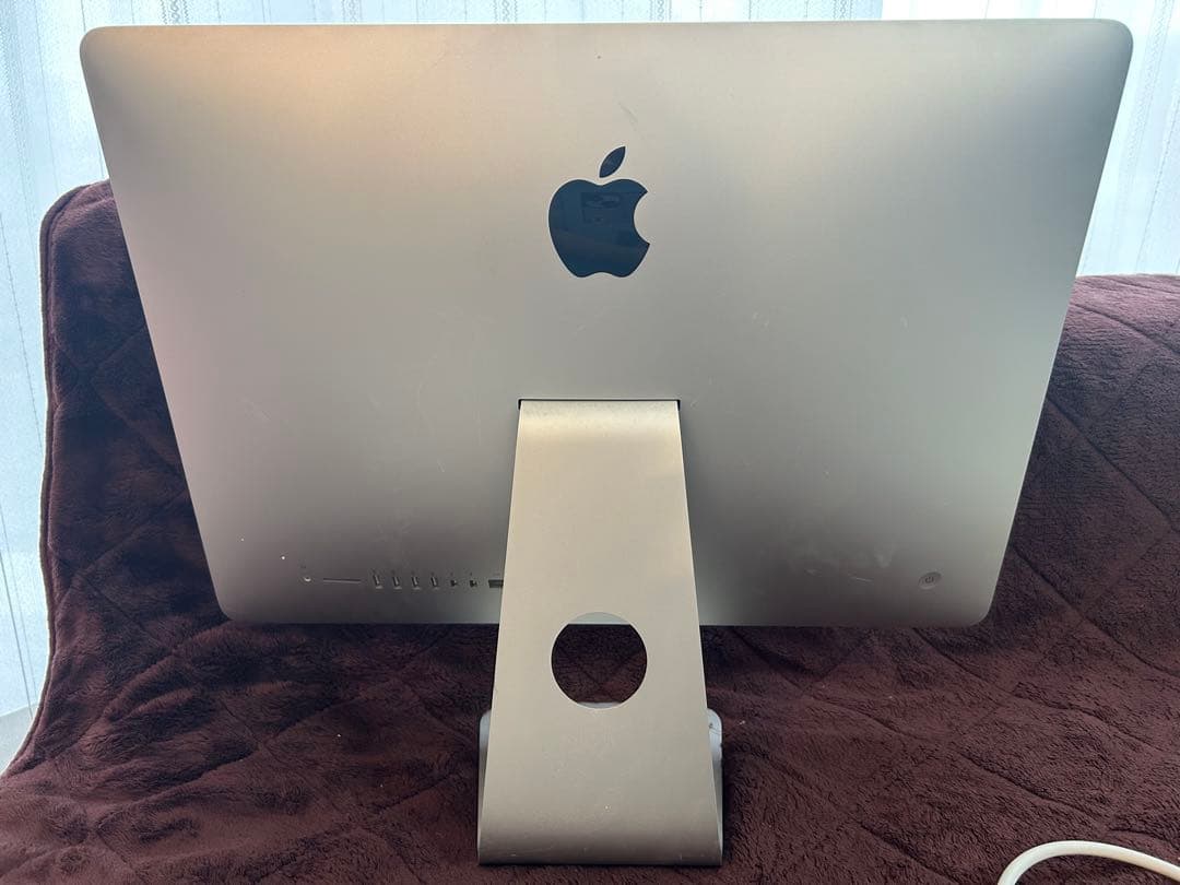 21.5インチ Apple iMac 大画面 キーボード・マウス付き
