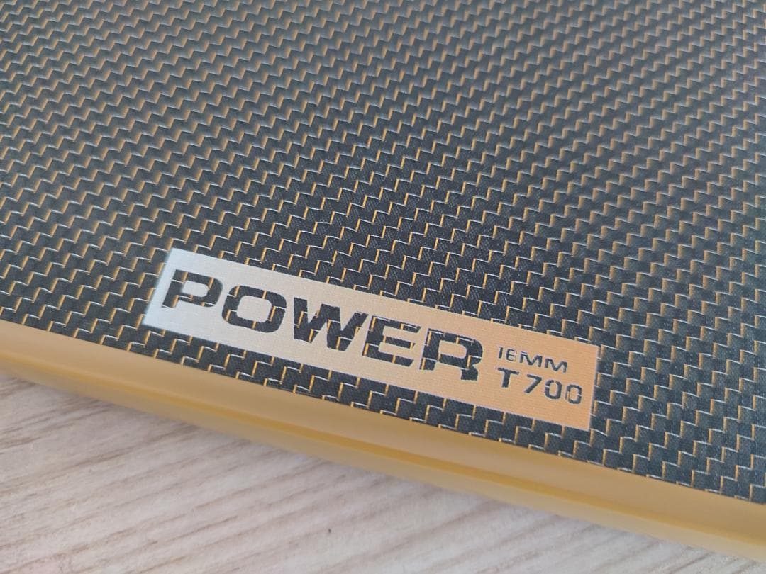 ピックルボール パドル チタン 生カーボンファイバ 黄金色