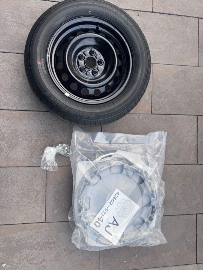 2025年製／新車外し TOYO TIRES 15インチ　シエンタ