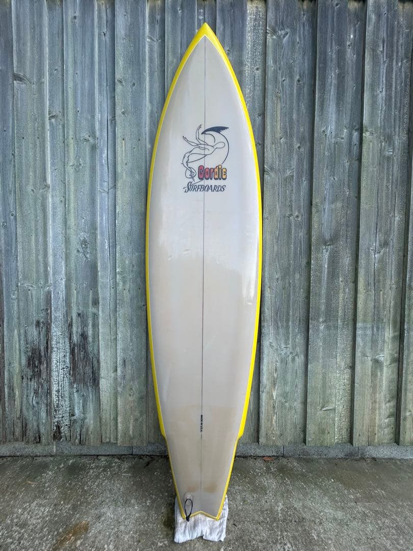 GORDIEサーフボード / 70`S Stinger 6`9