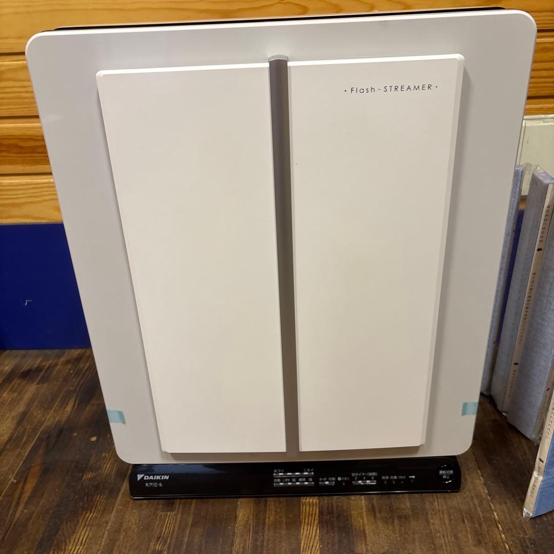 新品　未使用品　Daikin F1313 ストリーマー空気清浄機
