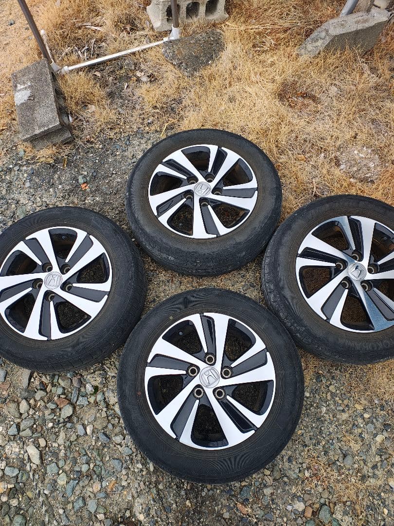 【値下げしました】フリードGB7 ホイール　タイヤ　185/65/15