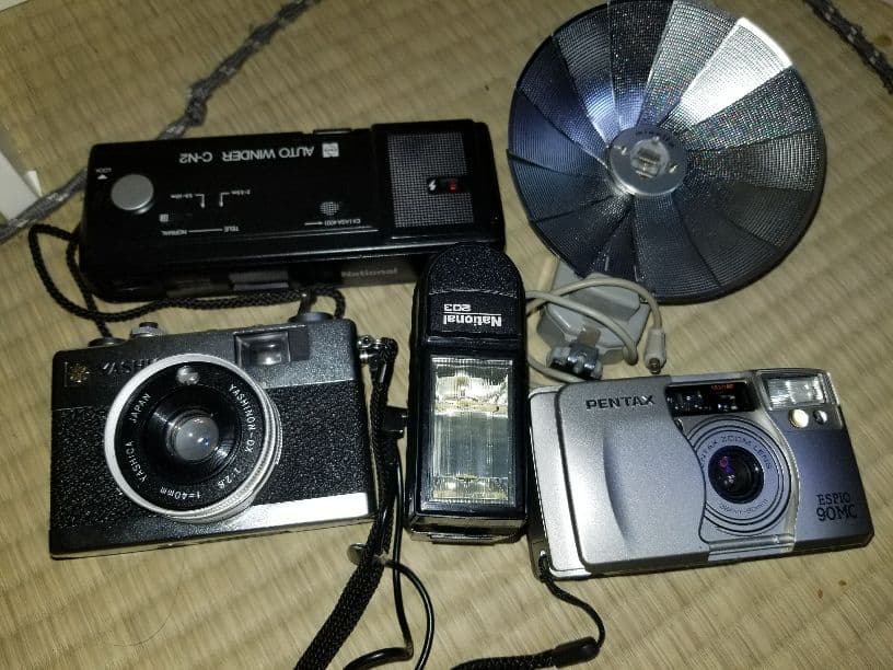 カメラ  一眼レフ デジカメ