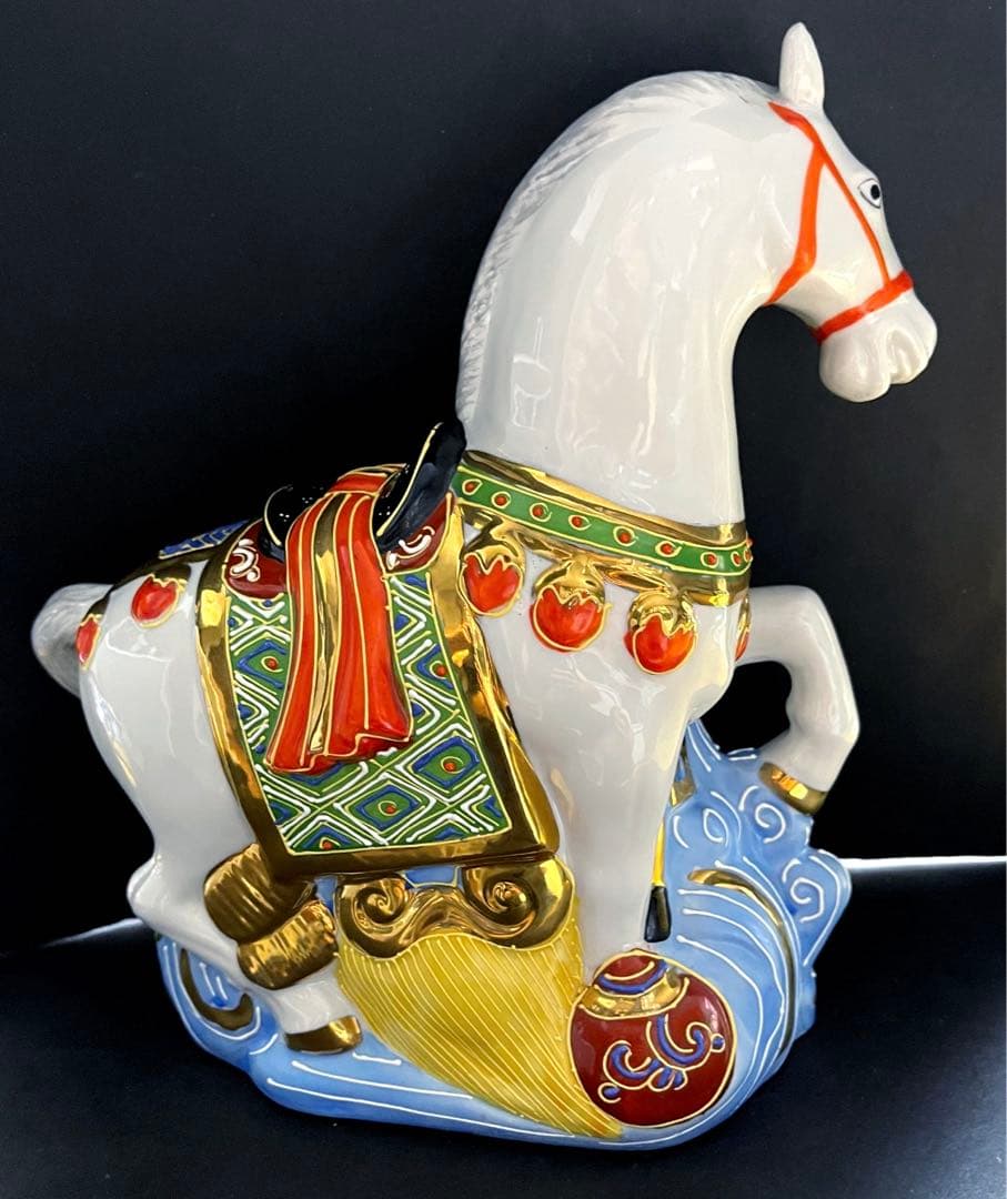 九谷焼　金の白馬　目標達成や人生の目的に向けて前進する
