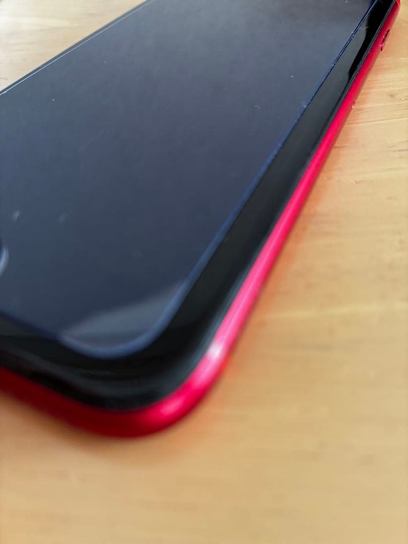 Apple iPhone SE (第2世代) PRODUCT(RED) 本体