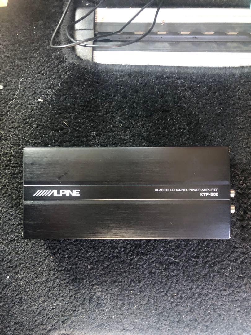 ALPINE KTP-600 4チャンネルパワーアンプ