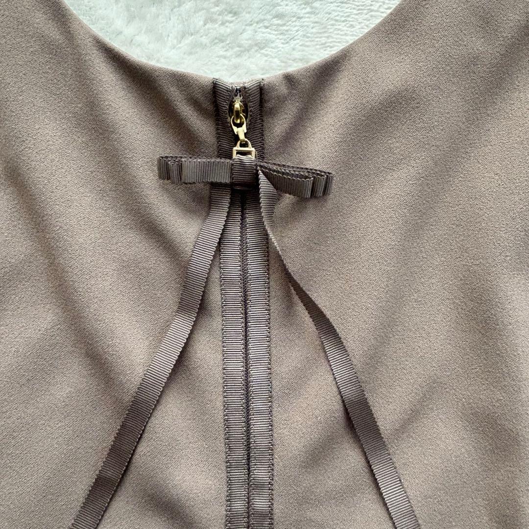 【美品】ローズティアラ　バックリボンフリルワンピース　大きいサイズ　46 洗える