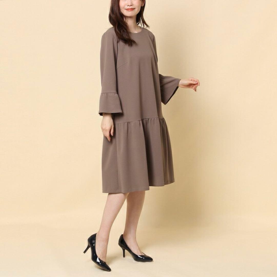 【美品】ローズティアラ　バックリボンフリルワンピース　大きいサイズ　46 洗える