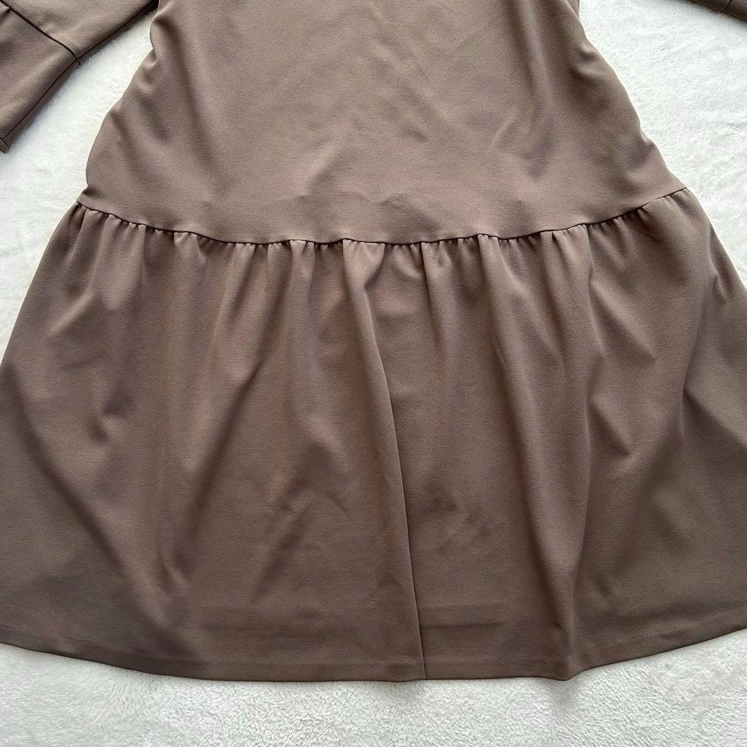 【美品】ローズティアラ　バックリボンフリルワンピース　大きいサイズ　46 洗える