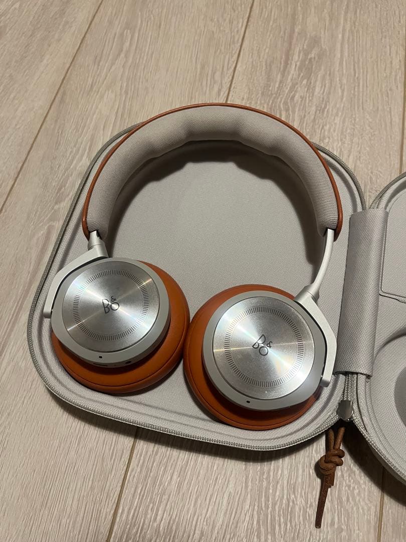 【未使用美品！】Bang & Olufsen ワイヤレスヘッドホン オレンジ